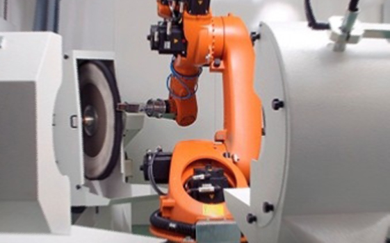 打磨<a href='http://www.safbrain.com' target='_blank'><u>机器人工作站</u></a>