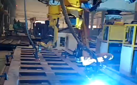 机器人焊接工件